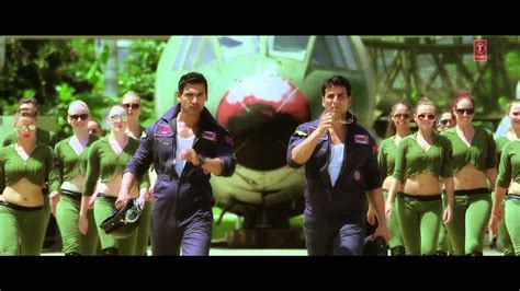 Make Some Noise Desi Boyz Title Song Akshay Kumar John Abraham Youtube