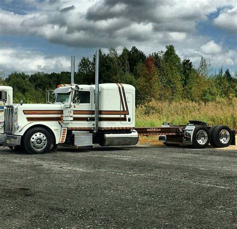 Pin By Ray Leavings On Peter Bilt Trucks Big Trucks Kenworth Trucks