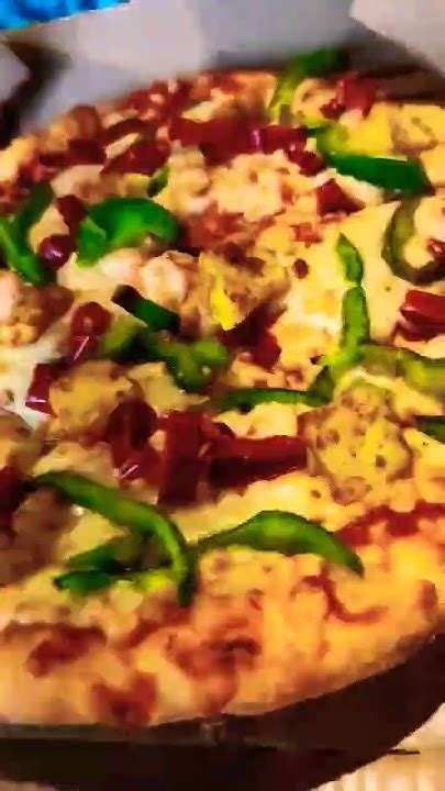 Foodie 😋 Peppy Paneer Cheese Burst Pizza 🍕 Foodfoodiefoodloverpizzacheeseshorts Youtube