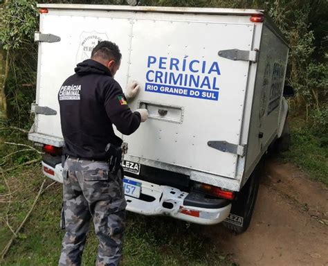 Barco Naufraga No Gua Ba E Pescador Morre Na Tentativa De Escapar Do