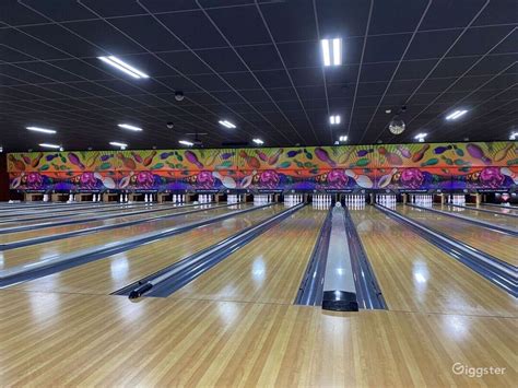 Bowling and Entertainment Venue | Rent this location on Giggster