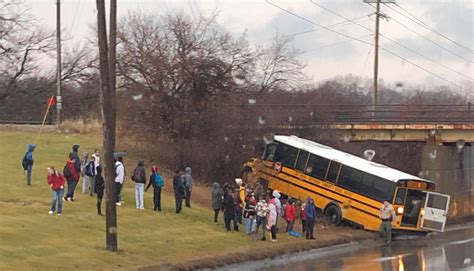 Des Moines Public School bus goes off road on East Euclid