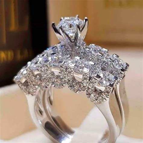 Luxury Female Big Zircon Stone Ring Set Cute Silver Crystal Bridal