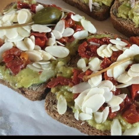 EXTRATTO Corato Italy Avocado Toast Review Abillion