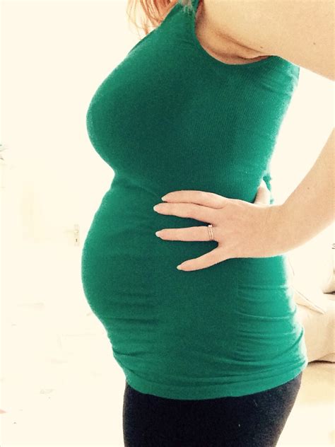 Week 19 – bump pic – The Family Beehive