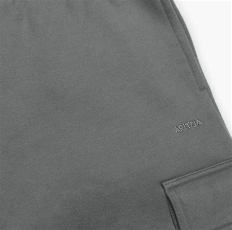 Aritzia Shoppers Noticed A Logo Change And Some Arent Happy About It