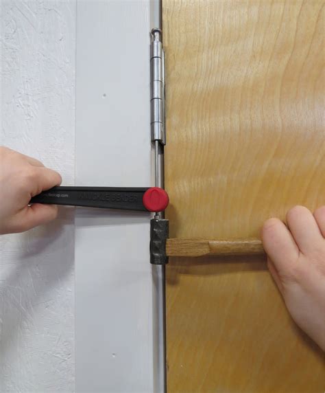 How To Fix A Sagging Screen Door How To Fix Sagging Door Latches By