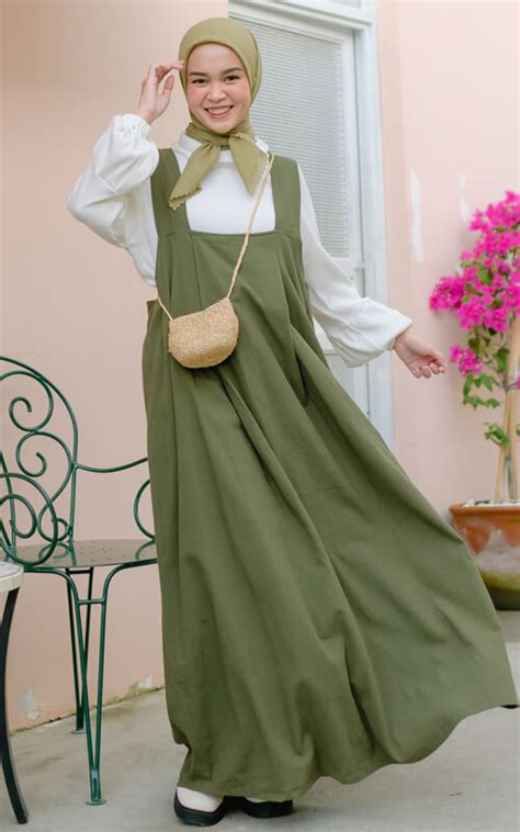 rekomendasi model baju  hijab casual