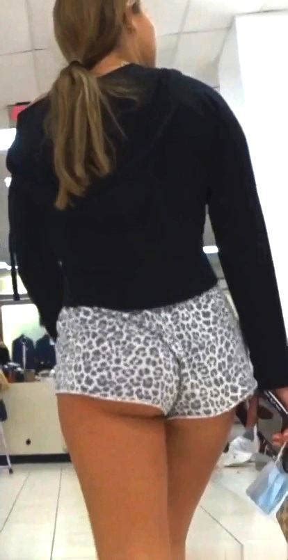 JB Teen Ass In Blue Outfit Sexy Candid Girls