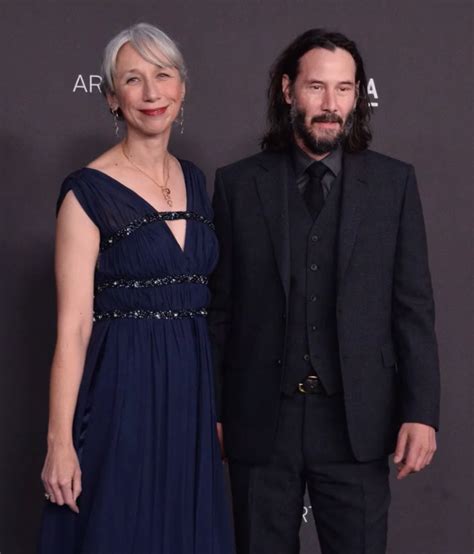 30 March 2023: Who is Keanu Reeves Girlfriend? Elated Keanu gives rare ...