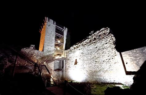 Nuova Luce Per Il Castello Di Bosa Il Progetto Del Comune