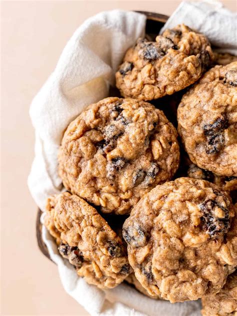 Old Fashioned Oatmeal Raisin Cookies Broken Oven Baking