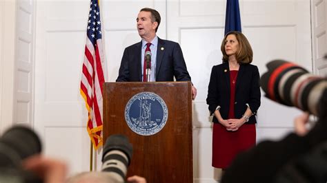 Virginia Governor, Ralph Northam, Defies Calls to Resign Over Racist Photo - The New York Times