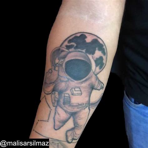 Astronot – malisarsilmaz.com