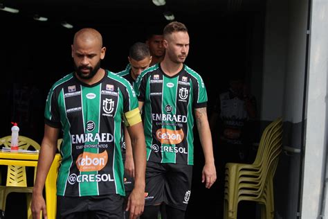 Após goleada histórica por 9 a 1 o Maringá FC se classifica e enfrenta