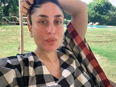 Kareena Kapoor treats fans to stunning 'no-makeup' selfie