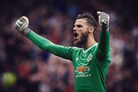 David de Gea agrees new contract with Manchester United, becomes ...