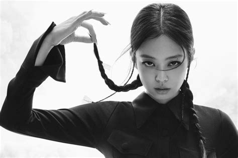 Netizens Defend Blackpinks Jennie Against Attitude Controversy With