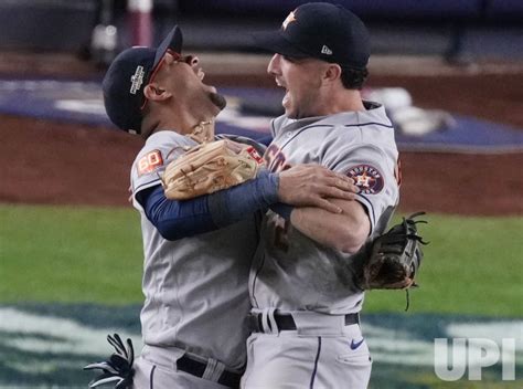 Photo Houston Astros Against New York Yankees Alcs Game Four In New