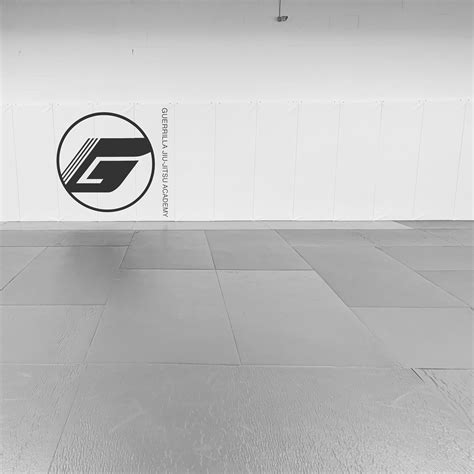 Submit Everyone The Guerrilla Jiu Jitsu Files Classified Field For Becoming A Submission Focused Fighter 4