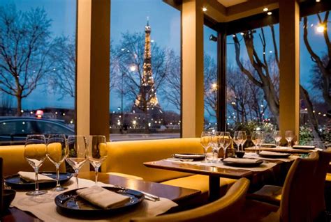 18 BEST Restaurants With A View Of The Eiffel Tower (2023)