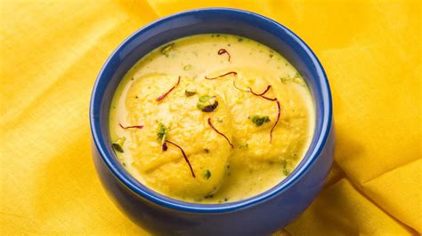 Best Rasmalai Kaise Banate Hain रसमलाई बनाने का तरीका इंडियन रेसिपी हिंदी में Indian