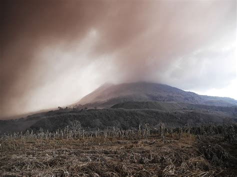 Bildergalerie Pyroklastische Str Me Am Sinabung Vulkane Net Newsblog