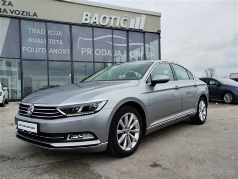 VW Passat 2 0 TDI BMT Highline HR AUTO ALU NAVI FULL LED 2XPDC 2018 God