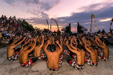 Tarian Daerah Beserta Asalnya Dari Berbagai Provinsi