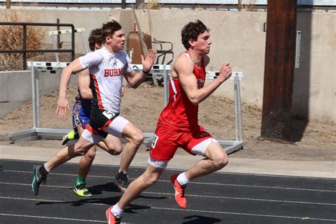 Coyotes Compete Across The Border The Sidney Sun Telegraph