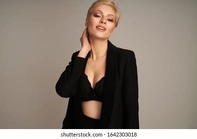 Sexy Blonde Woman Short Hair Touching Stock Photo 1642303009 Shutterstock