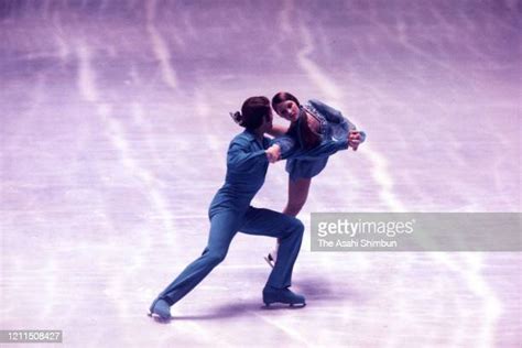 Sandra Bezic Photos and Premium High Res Pictures - Getty Images