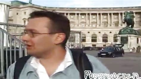 Blondynka z wielkim tyłeczkiem ujeżdża kutasa Porn