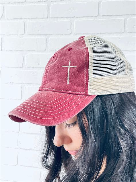 Jd Maroon Hat With Cross Shop At Sunshine Boutique