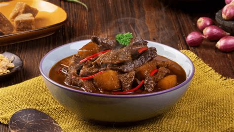 Resep Semur Daging Sapi Kecap Bango