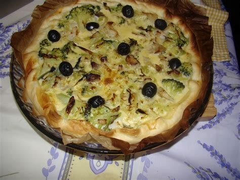 O Cantinho das Tias Tarte de bacalhau c alho francês e brócolos