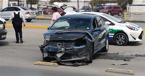 Videos Y Fotos No Respeta Vuelta Prohibida Y Causa Choque En El