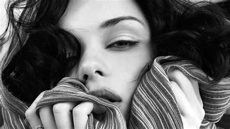 Sensual Beauty Jenya Model Katie Fey Black And White Bonito Smile Woman Hd Wallpaper