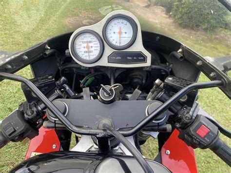 1988 SUZUKI GSXR 1100 ROAD JBFD5299768 JUST BIKES