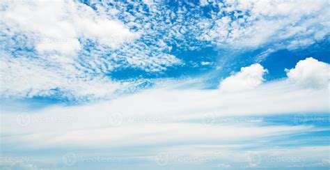 Blue sky with white clouds 10332981 Stock Photo at Vecteezy