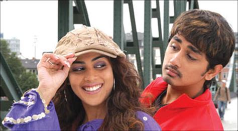 Telugu hit 'Bommarillu' in Tamil - extraMirchi.com