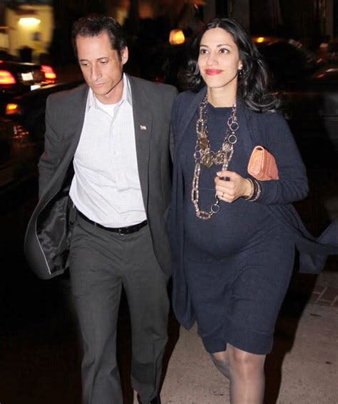 Huma Abedin Why I Stayed With Anthony Weiner After Sex Scandal