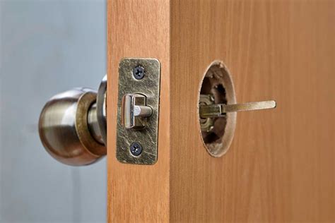 How To Remove Door Knob Spindle With These 5 Easy Steps Door Vigilant