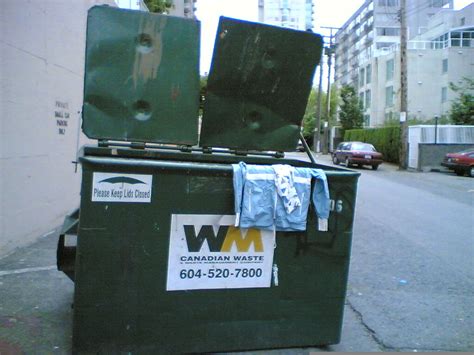 Dumpster Diving Etiquette Apparently If You Find Somethin Flickr