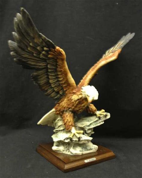 743 Giuseppe Armani 1984 Eagle On Rock Figurine