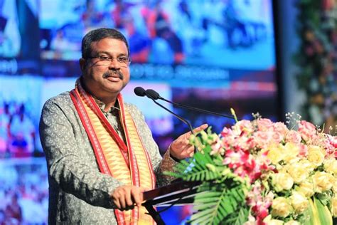 dharmendra pradhan age caste wife children family biography