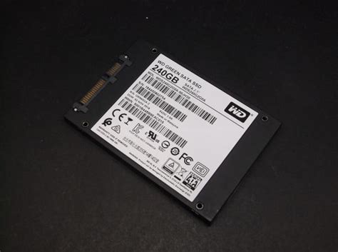 Western Digital WDS240G2G0A-00JH30 240GB SATA SSD