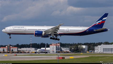 Ra Aeroflot Russian Airlines Boeing M Er Photo By Pavel