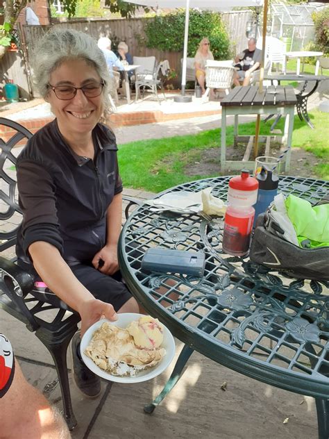 West Herts Ctc A Favourite Lunch Stop The Yum Yum Pie