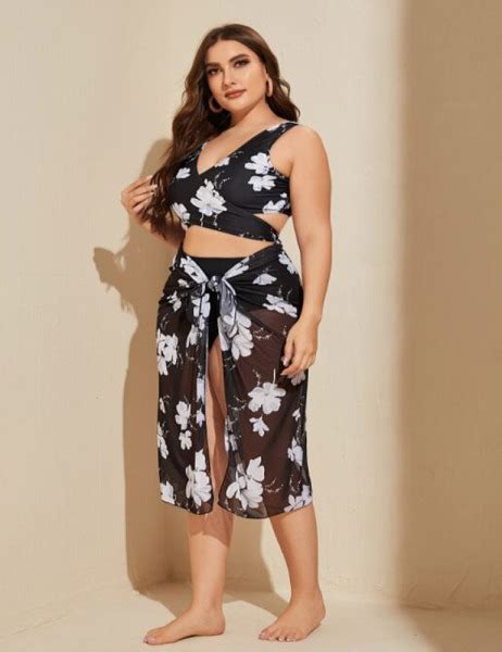 Restsalg Plus Size Bikini Sort Trusse Med Blomstret Top Og Sarong Badenymfer Dk